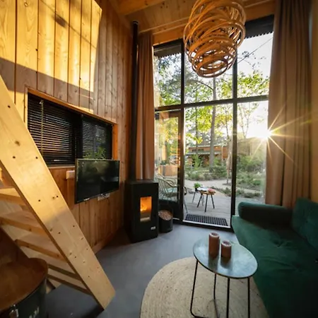 Сasa de vacaciones Tiny House Of Happiness - Shared Hot Tub Otterlo