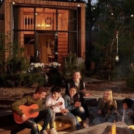 Tiny House Of Happiness - Shared Hot Tub