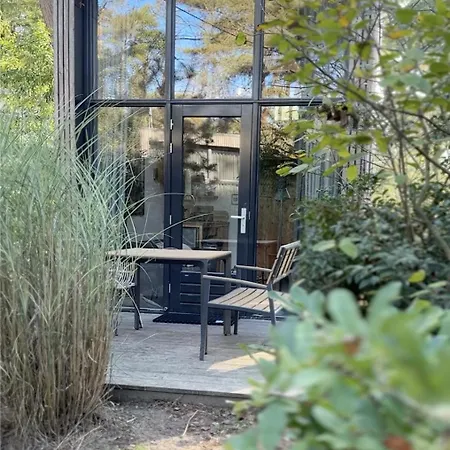 Сasa de vacaciones Tiny House Of Happiness - Shared Hot Tub *